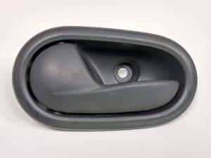 MANETA INTERIOR TRASERA IZQUIERDA 806717698R DACIA SANDERO Autodesguaces Alicante