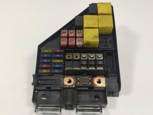 CAJA RELES / FUSIBLES YQE000740 MG ROVER SERIE 45 (T/RT) Autodesguaces Alicante