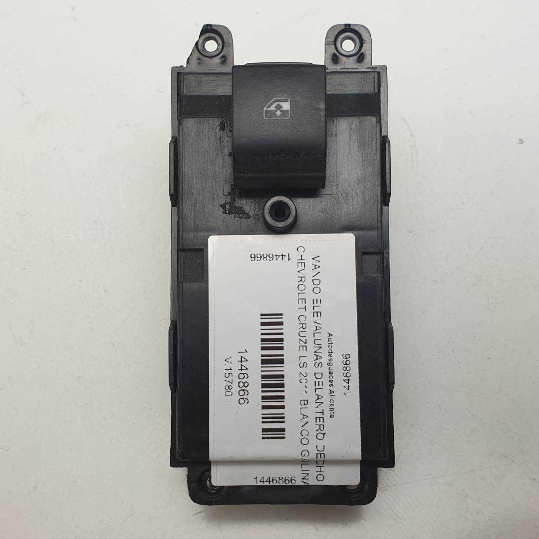 MANDO ELEVALUNAS DELANTERO DERECHO - 13305370 - CHEVROLET - CRUZE