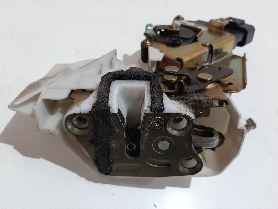 Serrure de porte arrière gauche - SUZUKI - IGNIS RM (MH)
