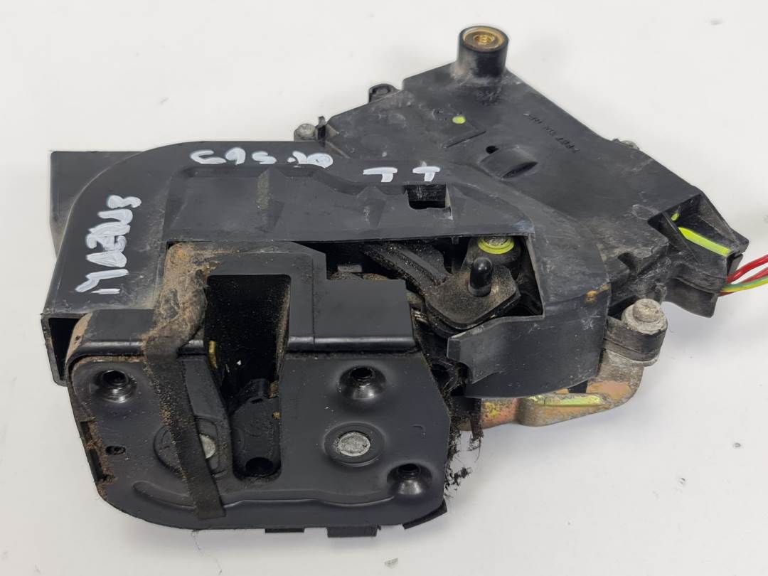 CERRADURA PUERTA TRASERA IZQUIERDA - MAZDA - 323 BERL. F/S (BJ)