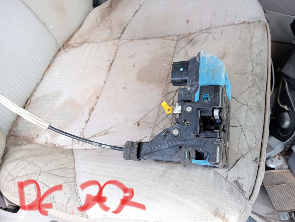 CERRADURA PUERTA DELANTERA DERECHA