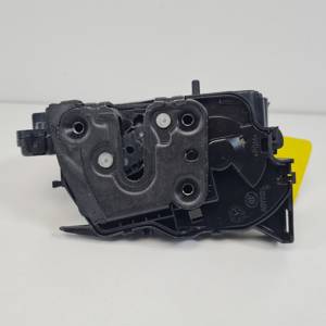 CERRADURA PUERTA TRASERA IZQUIERDA 16943020 RENAULT MEGANE IV BERLINA 5P Autodesguaces Alicante