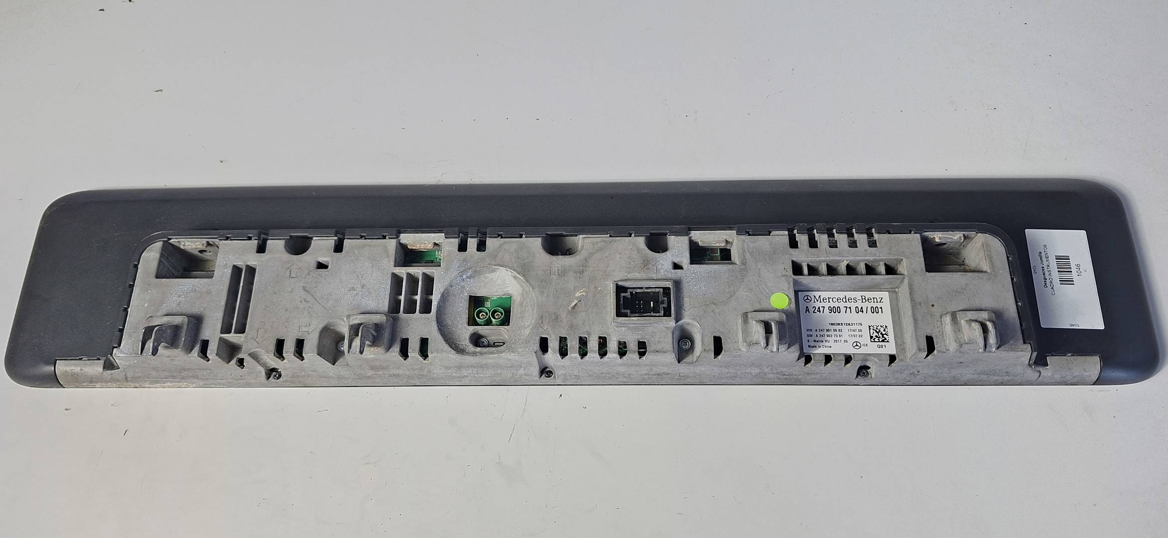 Foto 2 de Cuadro Instrumentos Mercedes Clase A (w177) (2018–2023)