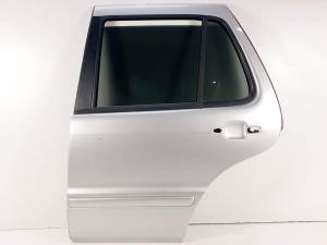 PUERTA TRASERA IZQUIERDA MERCEDES CLASE M (W163) Autodesguaces Alicante