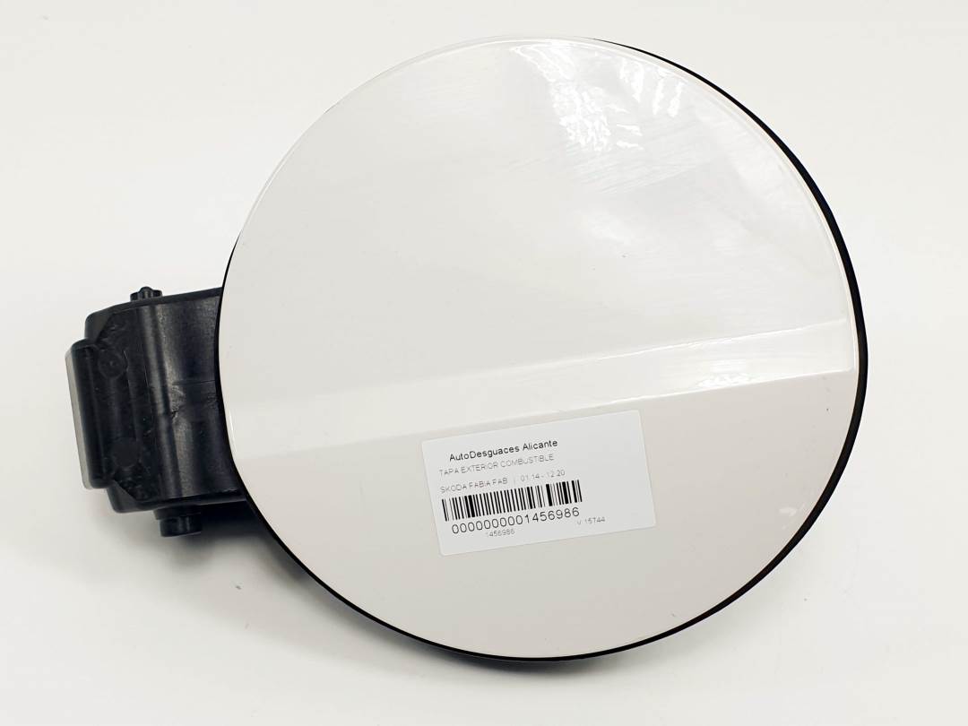 TAPA EXTERIOR COMBUSTIBLE - 6V6809857 - SKODA - FABIA