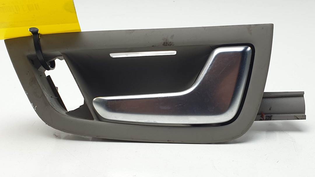 MANETA INTERIOR DELANTERA DERECHA - 4E0837020 - AUDI - A8 (4E2)