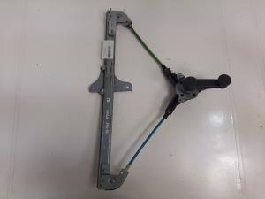 ELEVALUNAS TRASERO DERECHO OPEL AGILA Autodesguaces Alicante