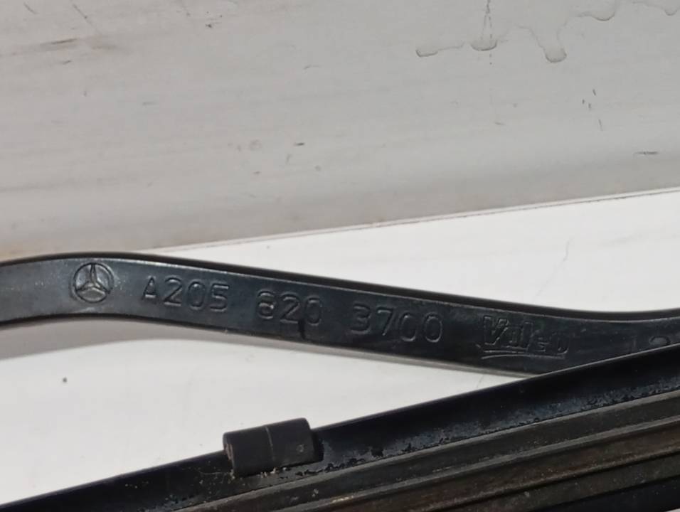 BRAZO LIMPIA DELANTERO IZQUIERDO
