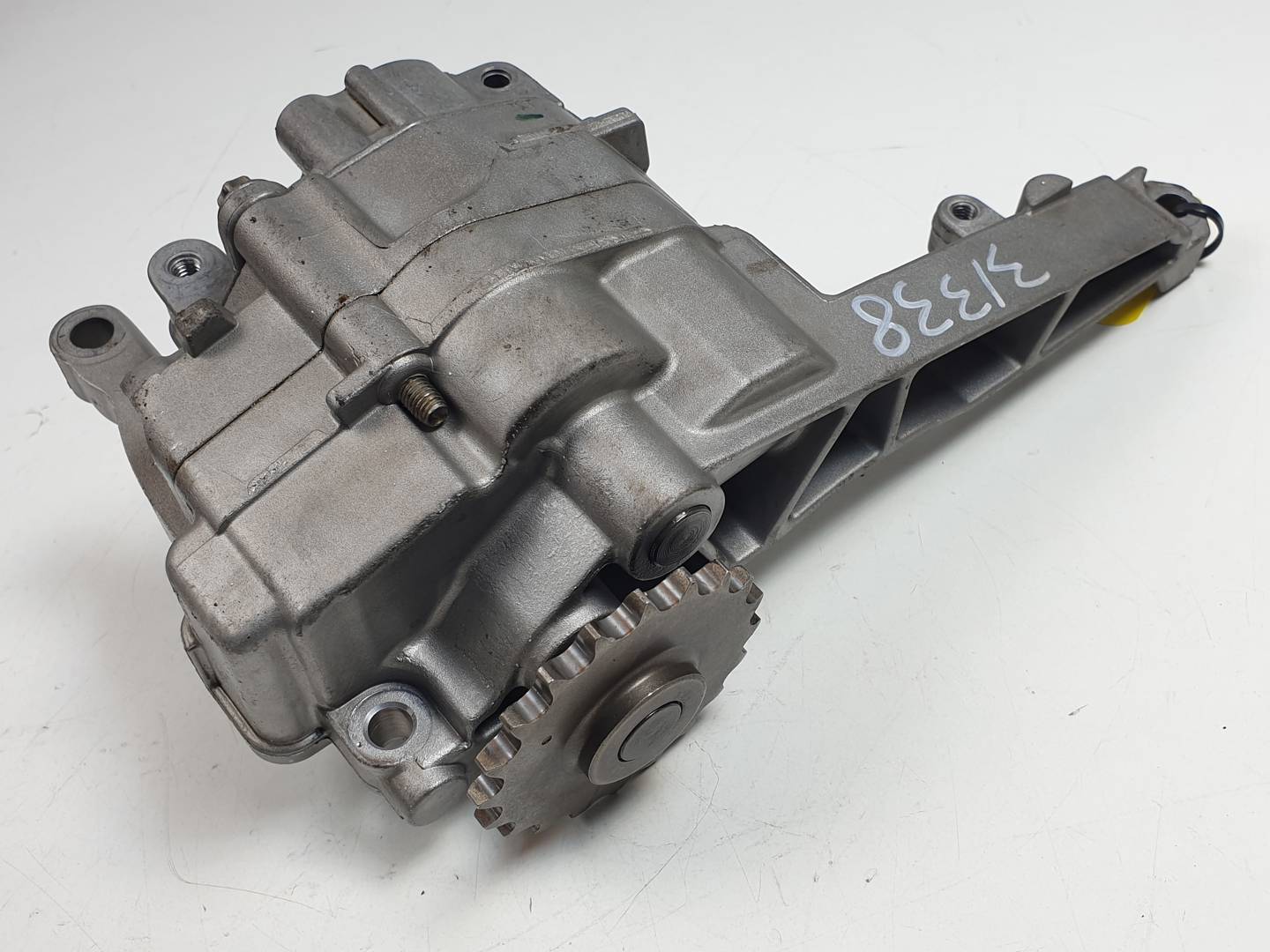 BOMBA ACEITE - A6421810547 - MERCEDES - CLASE CLS (W219)