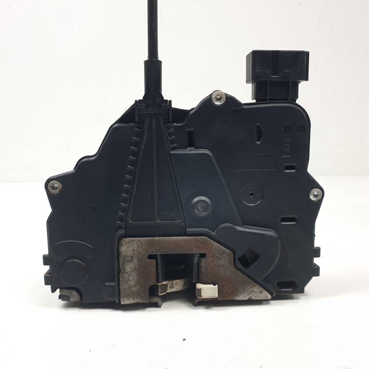 CERRADURA PUERTA DELANTERA DERECHA 13258274 OPEL CORSA D Autodesguaces Alicante