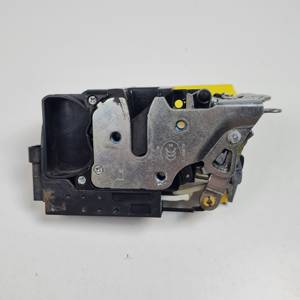 CERRADURA PUERTA DELANTERA IZQUIERDA CHEVROLET AVEO Autodesguaces Alicante