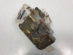 CERRADURA PUERTA TRASERA DERECHA FORD MONDEO TURNIER (GE) Autodesguaces Alicante