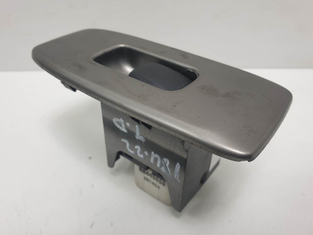 MANDO ELEVALUNAS TRASERO DERECHO - MR445659 - MITSUBISHI - MONTERO (V60/V70)