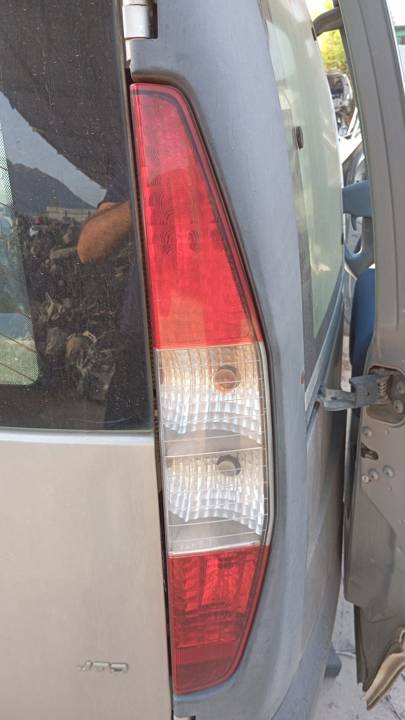 PILOTO TRASERO DERECHO
