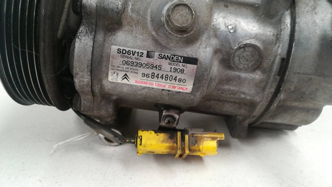COMPRESOR AIRE ACONDICIONADO