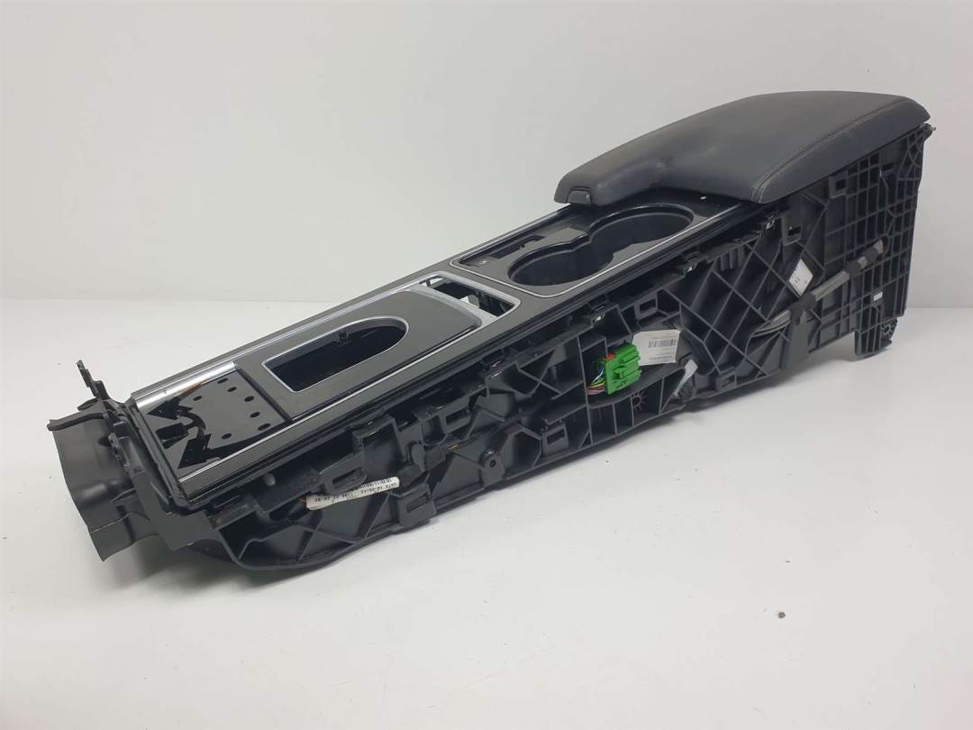 APOYABRAZOS CENTRAL - 228645 - JAGUAR - XE