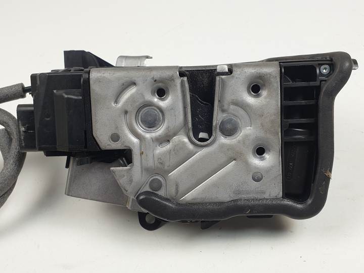 CERRADURA PUERTA TRASERA DERECHA 728195804 BMW SERIE X5 (F15) Autodesguaces Alicante
