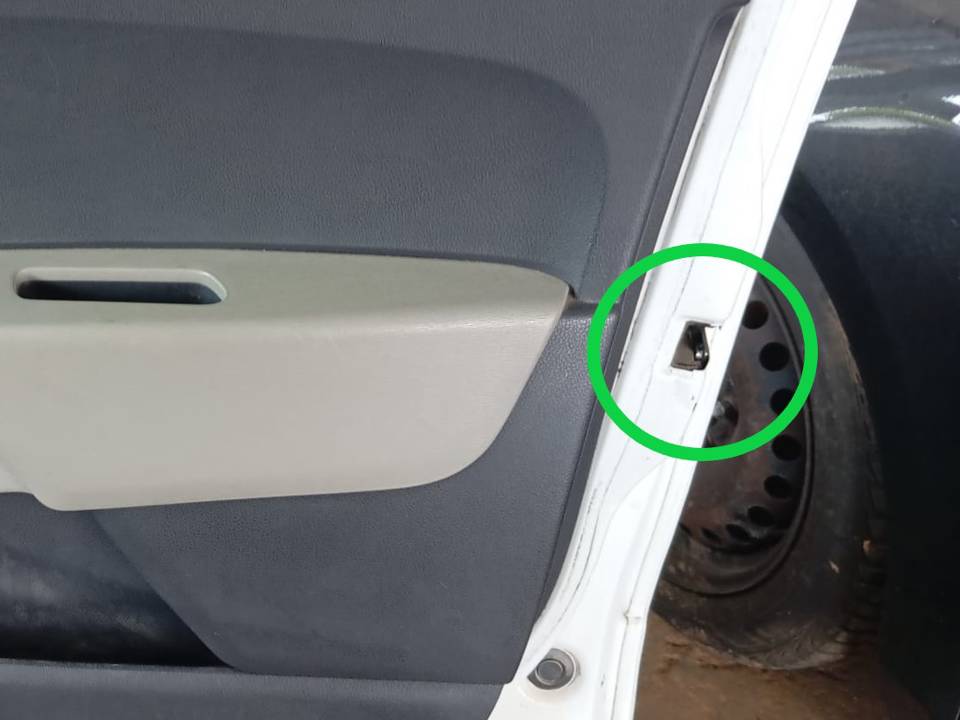 CERRADURA PUERTA DELANTERA DERECHA