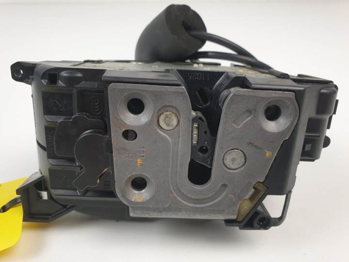 CERRADURA PUERTA DELANTERA DERECHA 805020003R RENAULT MEGANE III COUPE Autodesguaces Alicante