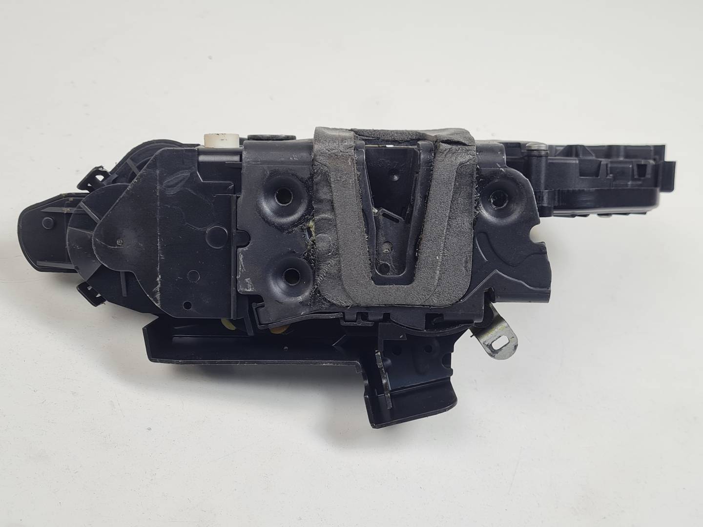 CERRADURA PUERTA TRASERA IZQUIERDA - 8X2A26413AC - LAND ROVER - RANGE ROVER SPORT (L320)