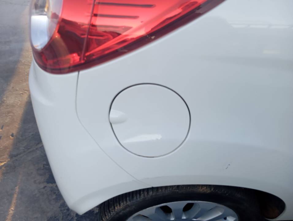 TAPA EXTERIOR COMBUSTIBLE