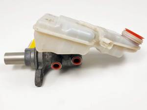 BOMBA FRENO DV612140J FORD FOCUS BERLINA (CAK) Autodesguaces Alicante