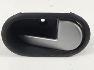 MANETA INTERIOR DELANTERA DERECHA 2S61A22600 FORD FIESTA (CBK) Autodesguaces Alicante