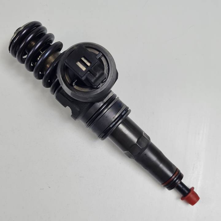 INYECTOR 038130073BN VOLKSWAGEN TOURAN (1T2) Autodesguaces Alicante