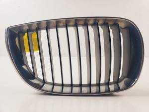 REJILLA DELANTERA 511371286149 BMW SERIE 1 BERLINA (E81/E87) Autodesguaces Alicante