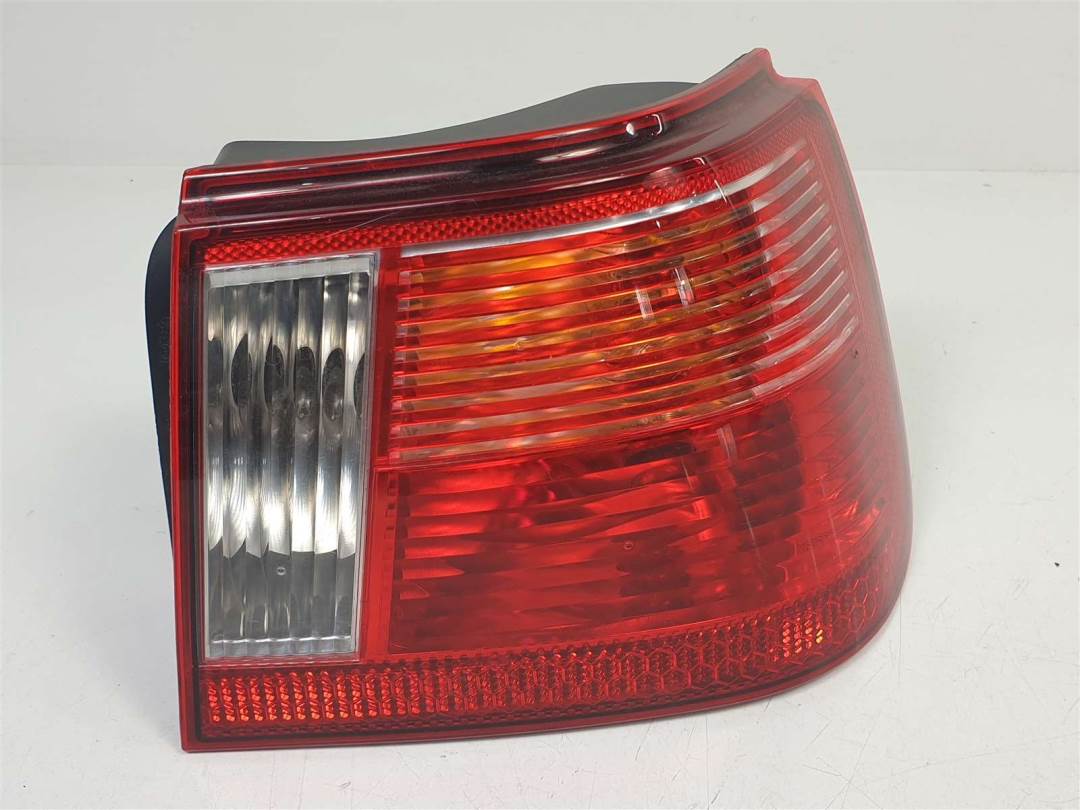 PILOTO TRASERO DERECHO - 6K6945258C - SEAT - IBIZA (6K1)