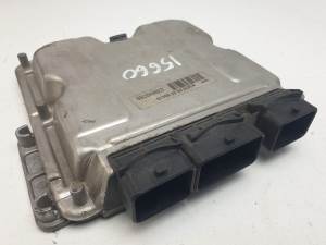 CENTRALITA MOTOR UCE 0281010871 CITROEN XSARA BERLINA Autodesguaces Alicante