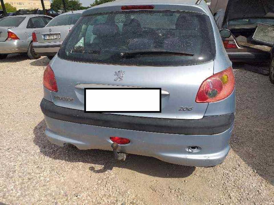 Imagen del vehículo PEUGEOT 206 BERLINA