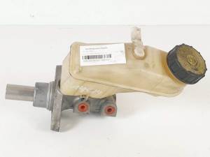 BOMBA FRENO 03350887541 TOYOTA YARIS (KSP9/SCP9/NLP9) Autodesguaces Alicante