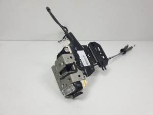 CERRADURA PUERTA TRASERA DERECHA P04589914AD JEEP CHEROKEE (KL) Autodesguaces Alicante
