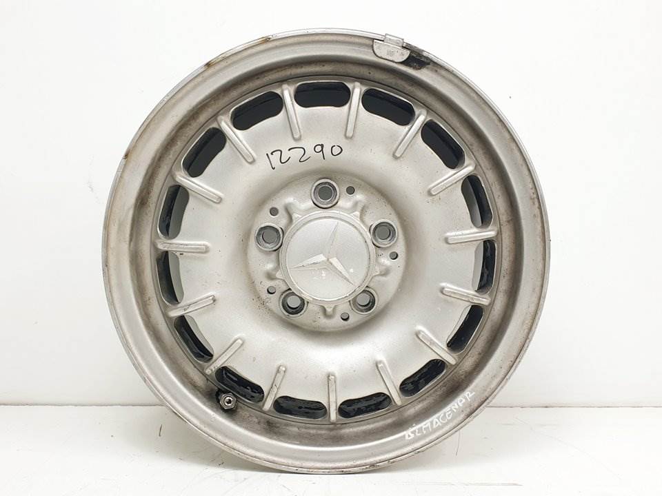 LLANTA - 1234000802 - MERCEDES - CLASE E (W123) FAMILIAR