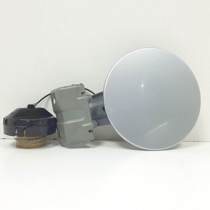 TAPA EXTERIOR COMBUSTIBLE - MITSUBISHI - GRANDIS (NA0W)