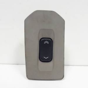 MANDO ELEVALUNAS TRASERO IZQUIERDO 25750264 CADILLAC CTS Autodesguaces Alicante
