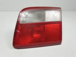 PILOTO TRASERO DERECHO INTERIOR 62257 OPEL OMEGA B Autodesguaces Alicante
