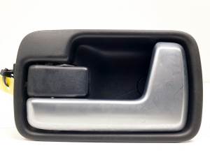 MANETA INTERIOR DELANTERA IZQUIERDA FVC500136XXX LAND ROVER DISCOVERY 3 Autodesguaces Alicante