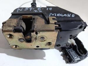 CERRADURA PUERTA DELANTERA DERECHA RENAULT MEGANE II CLASSIC BERLINA Autodesguaces Alicante