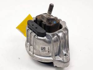 SOPORTE MOTOR IZQUIERDO 676879903 BMW SERIE 3 TOURING (E91) Autodesguaces Alicante