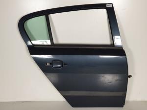 PUERTA TRASERA DERECHA OPEL ASTRA H BERLINA Autodesguaces Alicante