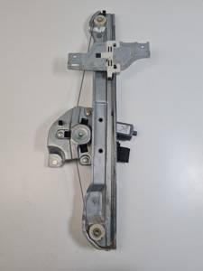 ELEVALUNAS DELANTERO IZQUIERDO 9813093480 CITROEN C3 (B618) Autodesguaces Alicante