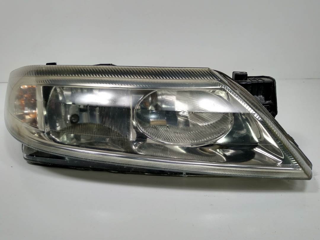 FARO DERECHO - 8200002847 - RENAULT - LAGUNA II (BG0)