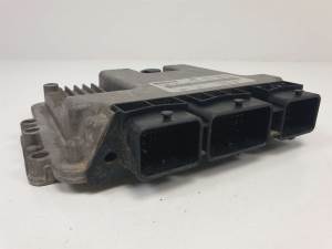 CENTRALITA MOTOR UCE 0281011724 RENAULT ESPACE IV (JK0) Autodesguaces Alicante
