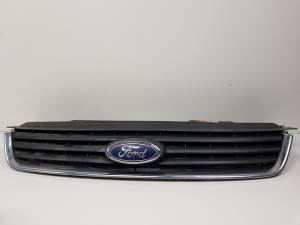 REJILLA DELANTERA 8V41R7081A FORD KUGA (CBV) Autodesguaces Alicante
