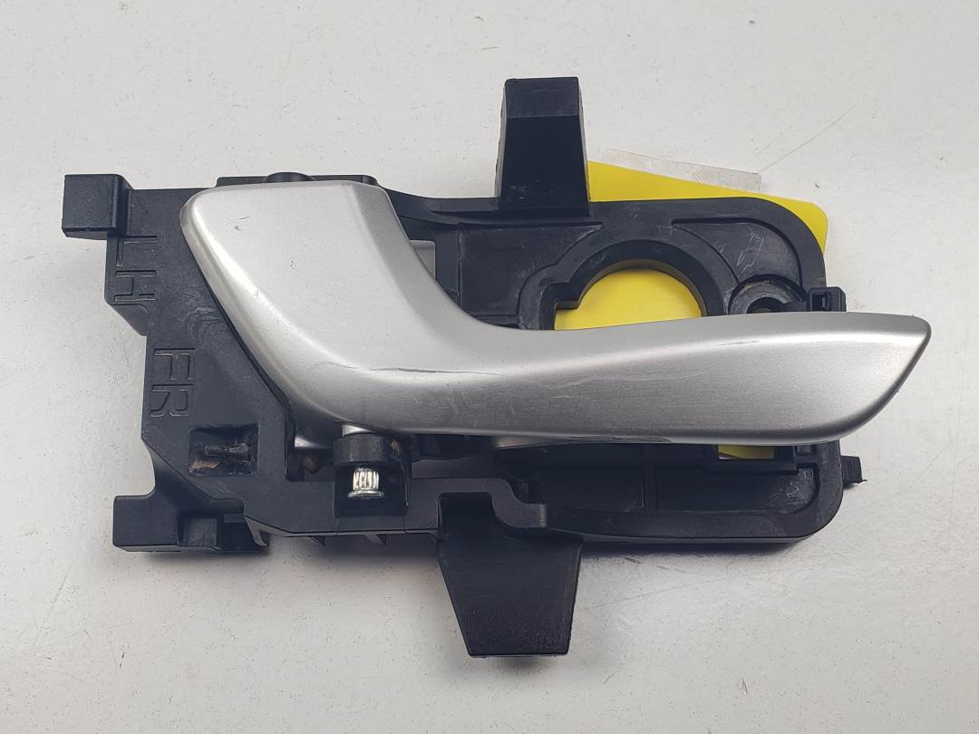 MANETA INTERIOR DELANTERA IZQUIERDA - 82613H8500 - KIA - STONIC (YBCUV)