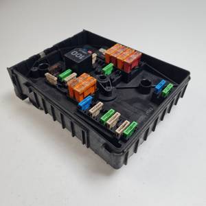 CAJA RELES / FUSIBLES 1K0937125 SEAT LEON (1P1) Autodesguaces Alicante