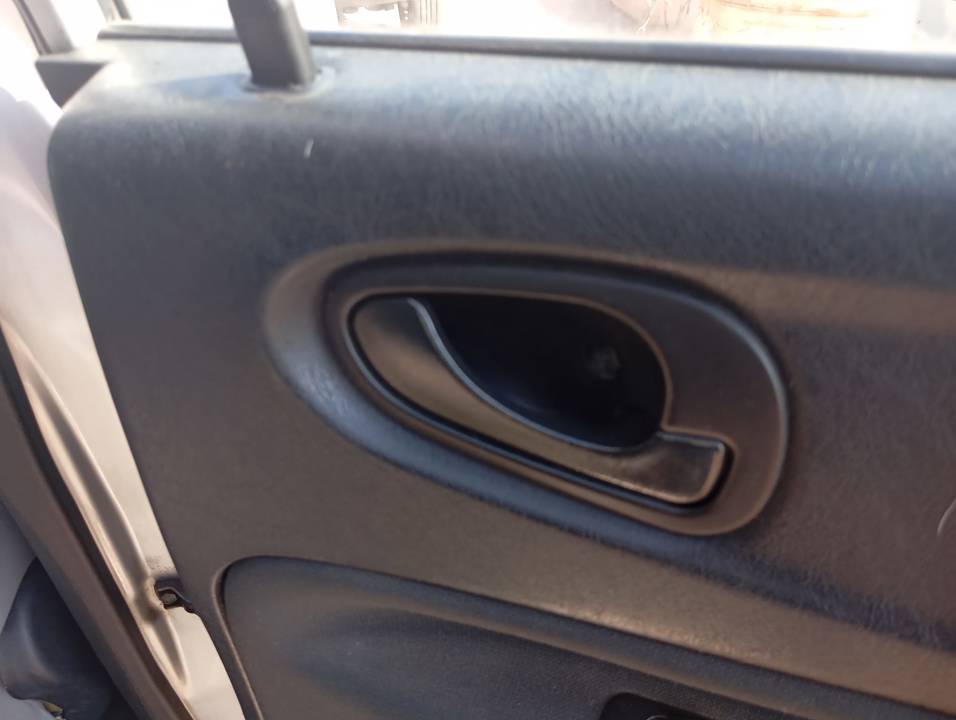MANETA INTERIOR TRASERA DERECHA